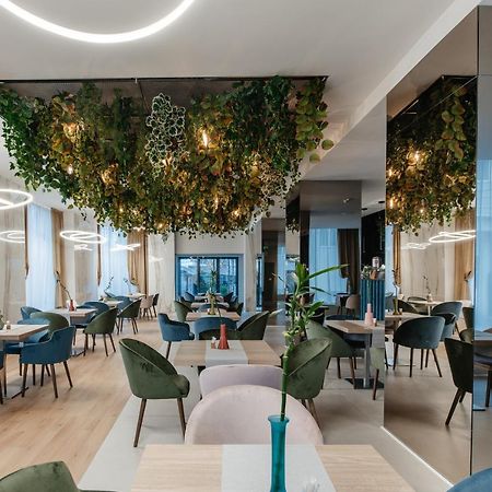 Hotel Clipa Drobeta Turnu Severin Bagian luar foto