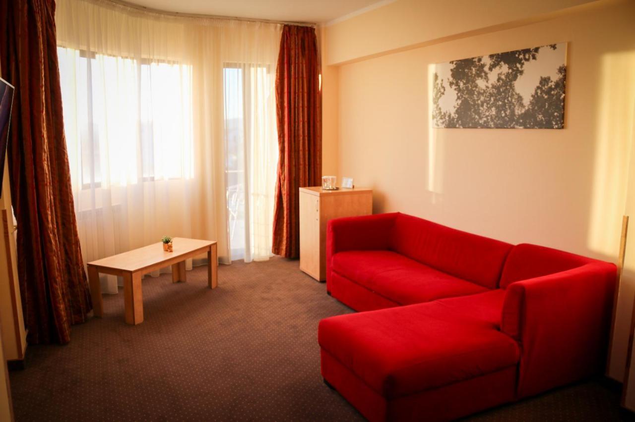 Hotel Clipa Drobeta Turnu Severin Bagian luar foto