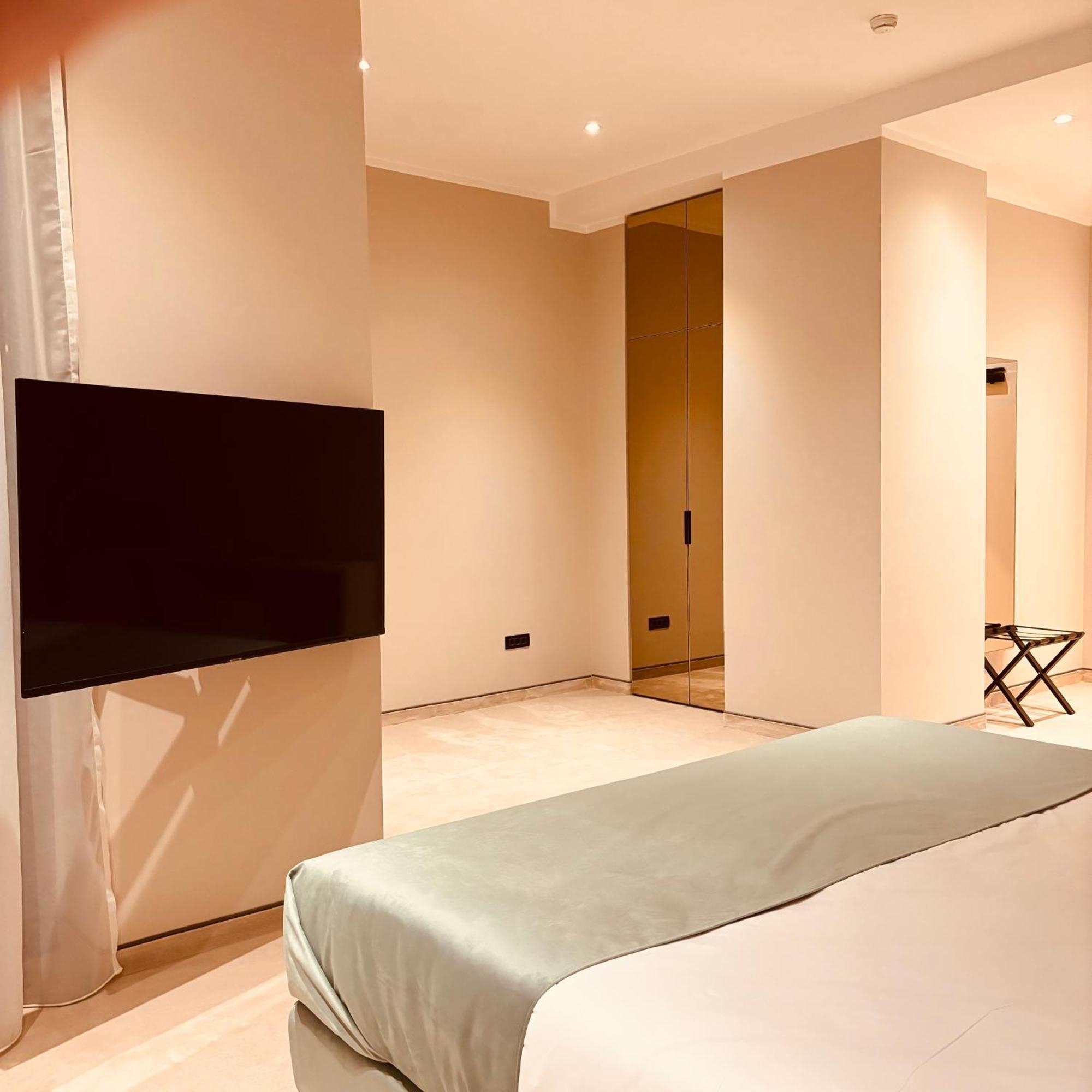 Hotel Clipa Drobeta Turnu Severin Bagian luar foto