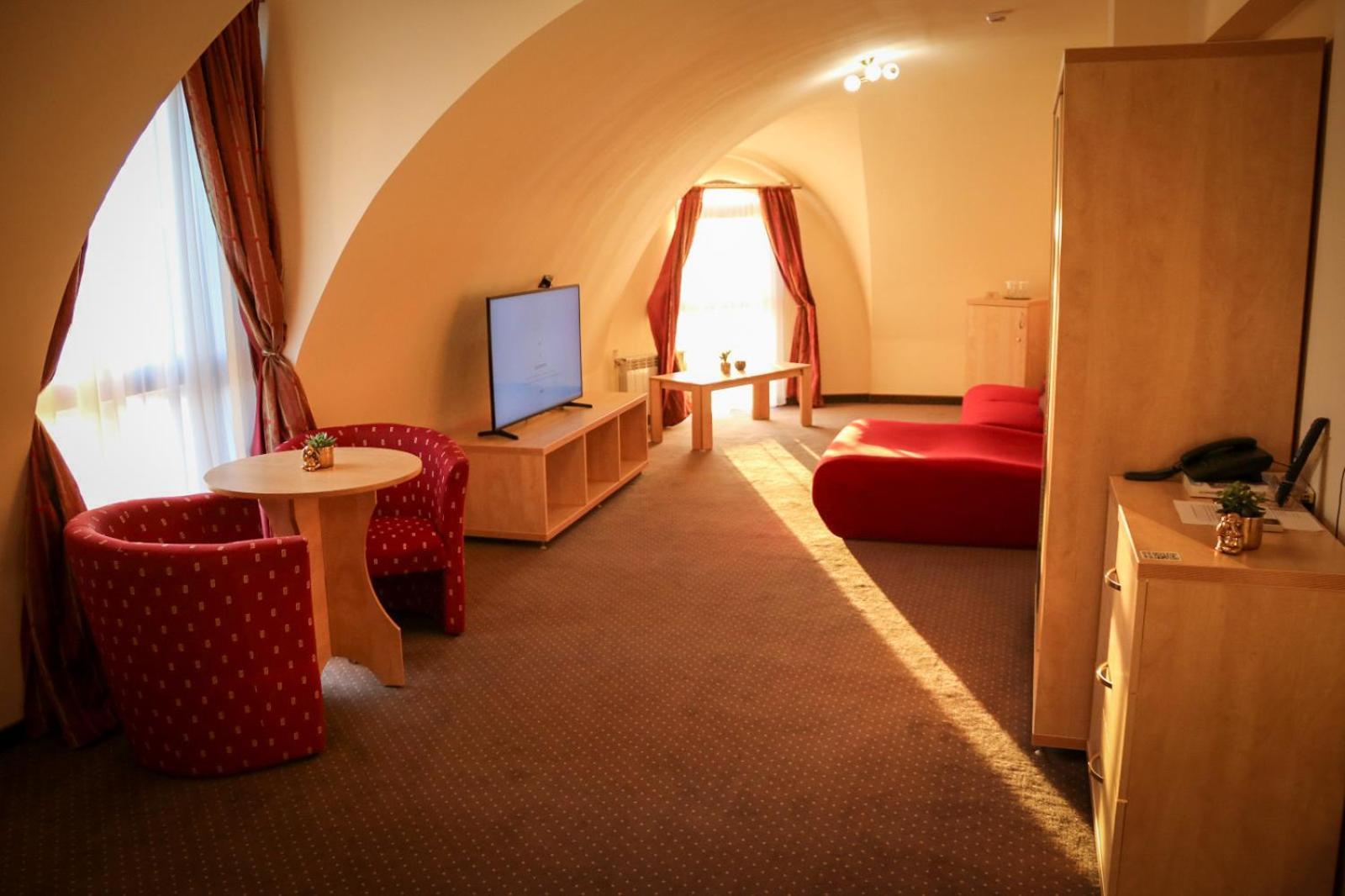 Hotel Clipa Drobeta Turnu Severin Bagian luar foto